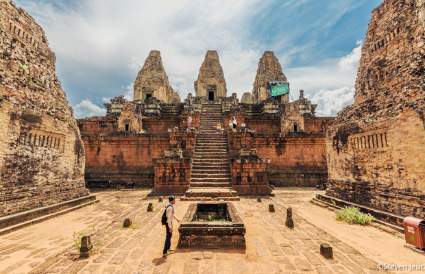 Khmer ancient and modern world tour